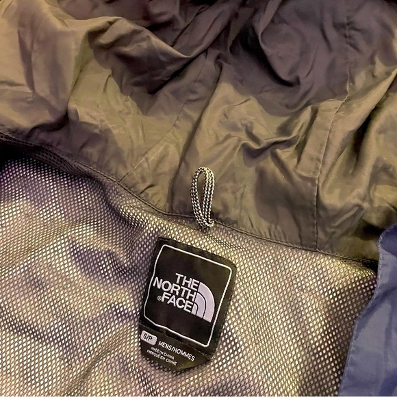 The North Face Men's Navy zip up windbreaker jacket raincoat outdoor Jacket - Picture 6 of 16